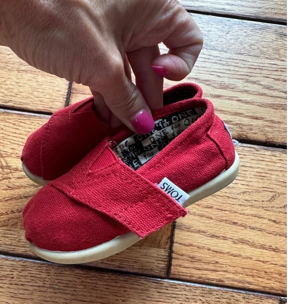 TOMS Alpargata Toddler Size T5 Red Canvas Slip On Hook Loop Shoes Play Casual